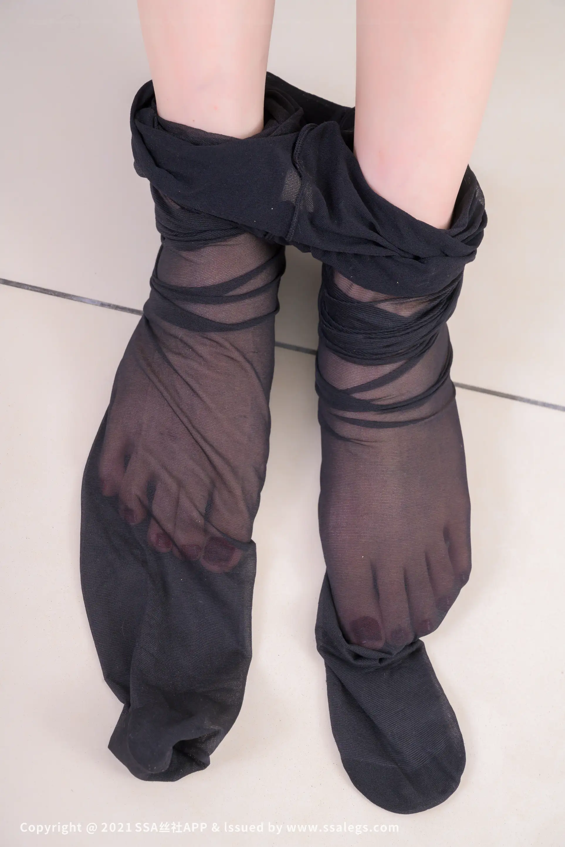 [Mzsock] NO.777 Model's beautiful feet in black stockings (Part 2) silk club#[102P]-80